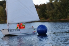 Kinder beim Segeln lernen